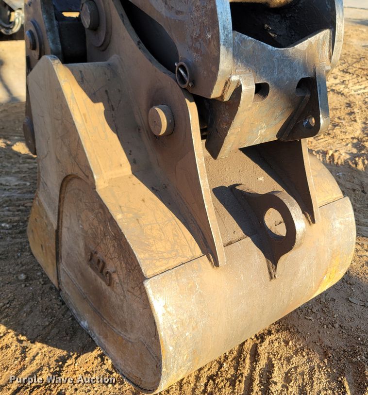 image for item LN9725 2019 Doosan DX225LC-5  excavator