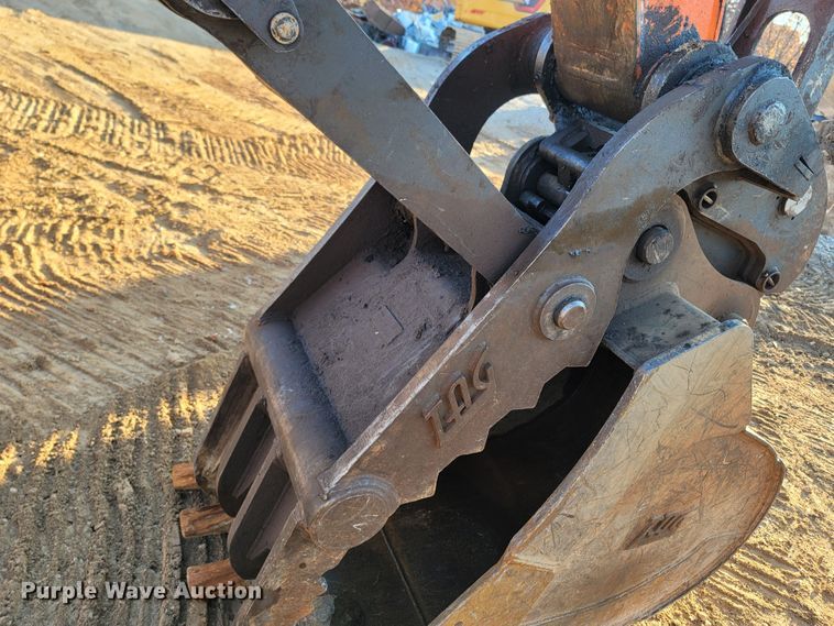 image for item LN9725 2019 Doosan DX225LC-5  excavator