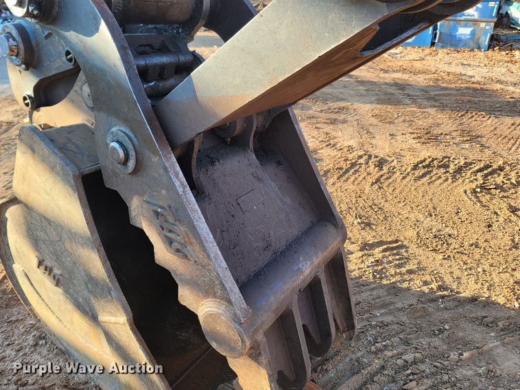 image for item LN9725 2019 Doosan DX225LC-5  excavator