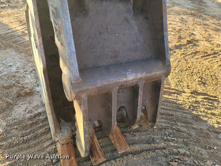 image for item LN9725 2019 Doosan DX225LC-5  excavator