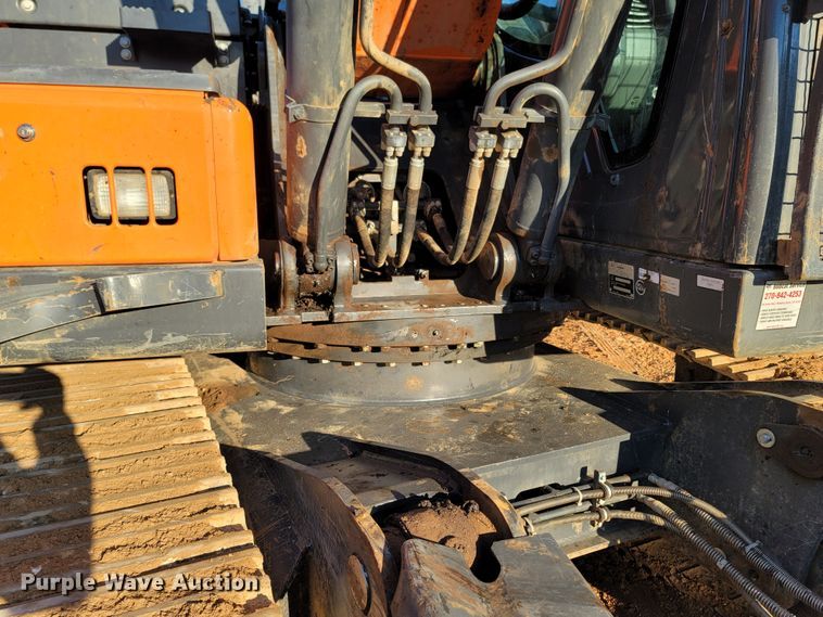 image for item LN9725 2019 Doosan DX225LC-5  excavator