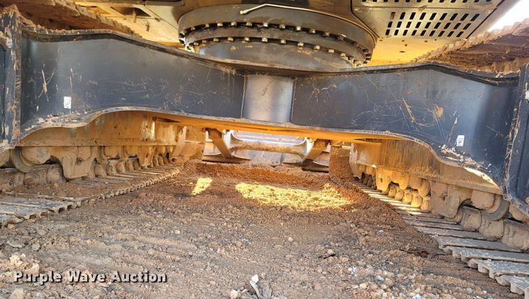 image for item LN9725 2019 Doosan DX225LC-5  excavator