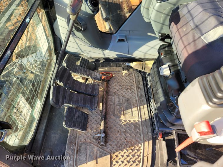 image for item LN9725 2019 Doosan DX225LC-5  excavator