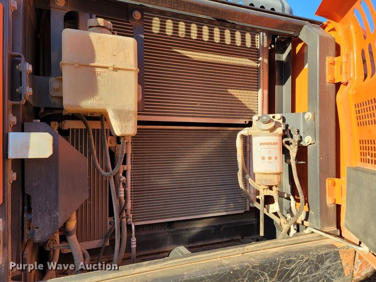 image for item LN9725 2019 Doosan DX225LC-5  excavator