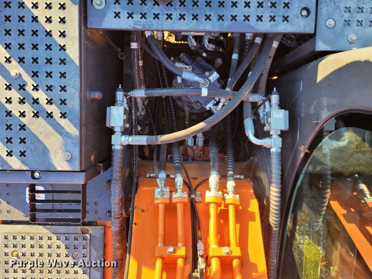 image for item LN9725 2019 Doosan DX225LC-5  excavator