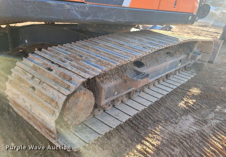 image for item LN9725 2019 Doosan DX225LC-5  excavator