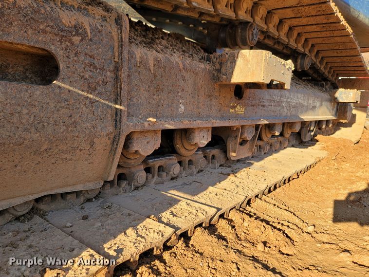 image for item LN9725 2019 Doosan DX225LC-5  excavator