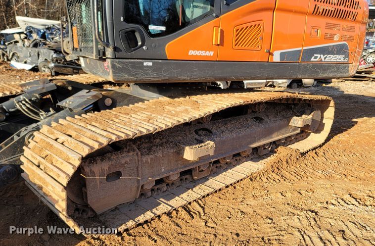 image for item LN9725 2019 Doosan DX225LC-5  excavator