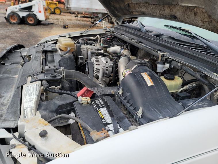 image for item LN9752 1999 Ford F550 Super Duty  utility / service truck