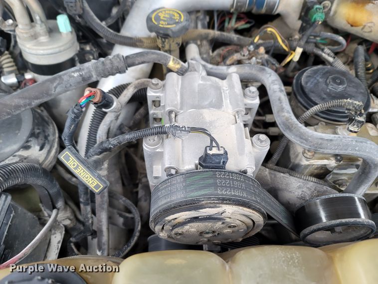 image for item LN9752 1999 Ford F550 Super Duty  utility / service truck