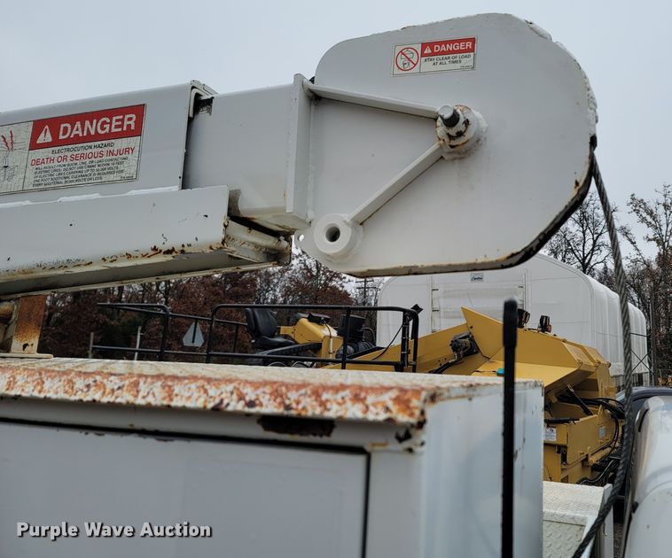 image for item LN9752 1999 Ford F550 Super Duty  utility / service truck