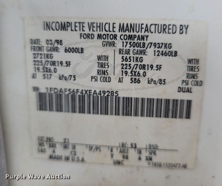 image for item LN9752 1999 Ford F550 Super Duty  utility / service truck