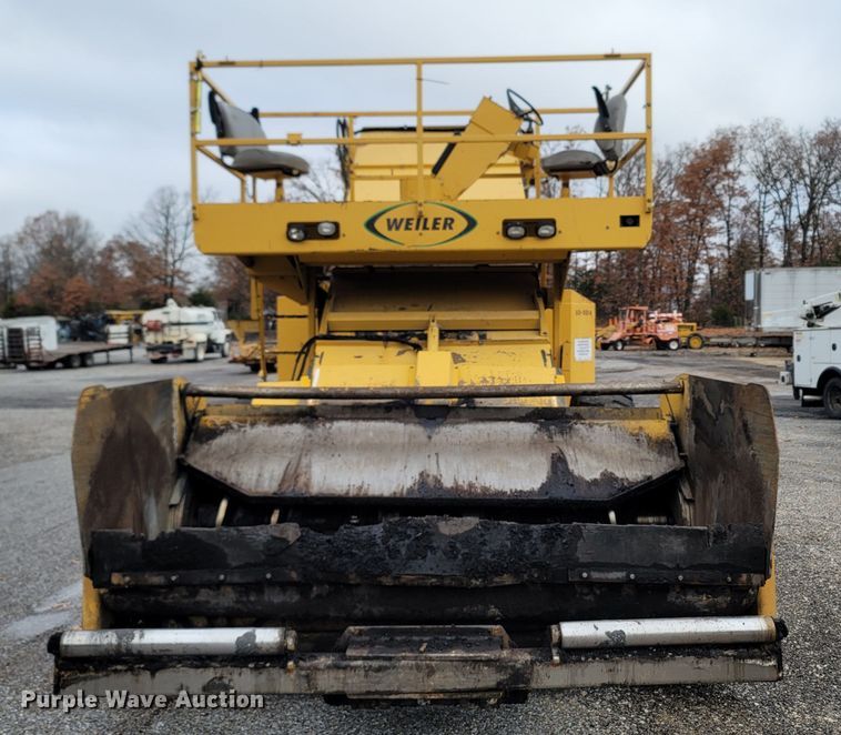 Weiler E1250A shuttle buggy material transfer vehicle in Cassville, MO