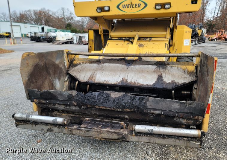 image for item LN9753 Weiler E1250A  shuttle buggy material transfer vehicle