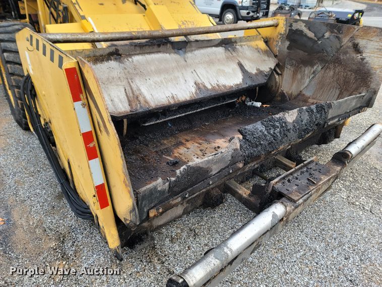 image for item LN9753 Weiler E1250A  shuttle buggy material transfer vehicle