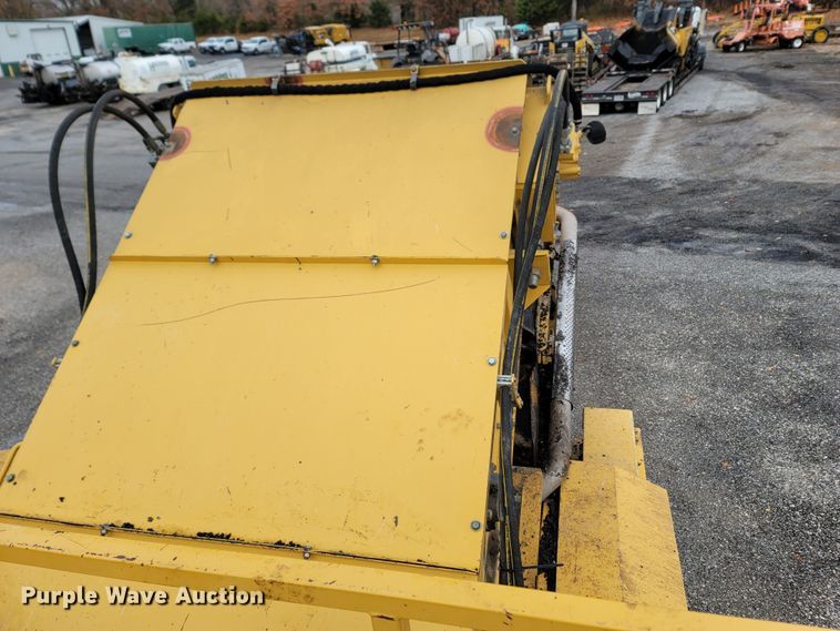 image for item LN9753 Weiler E1250A  shuttle buggy material transfer vehicle