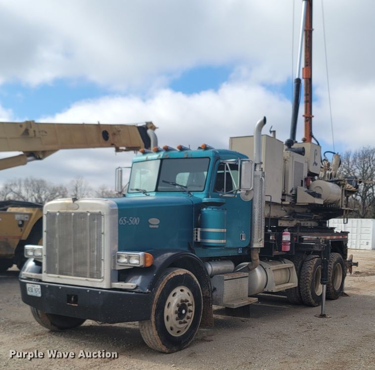 image for item LN9756 1999 Peterbilt 378  pressure digger derrick truck