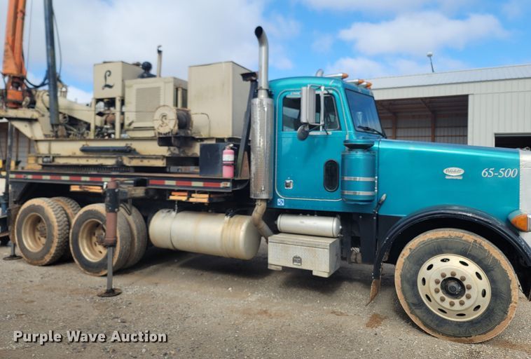 image for item LN9756 1999 Peterbilt 378  pressure digger derrick truck