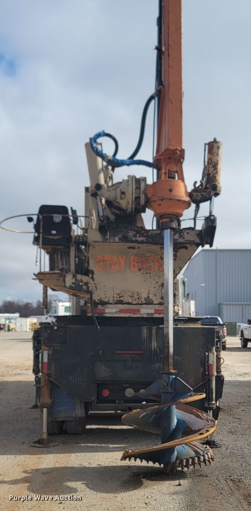 image for item LN9756 1999 Peterbilt 378  pressure digger derrick truck