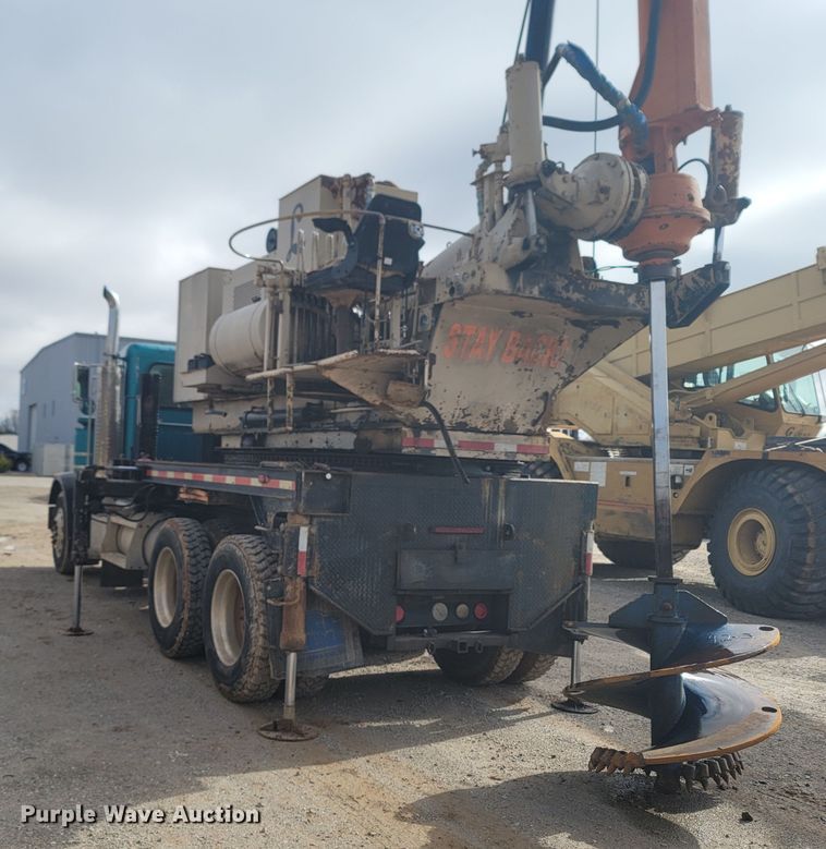 image for item LN9756 1999 Peterbilt 378  pressure digger derrick truck