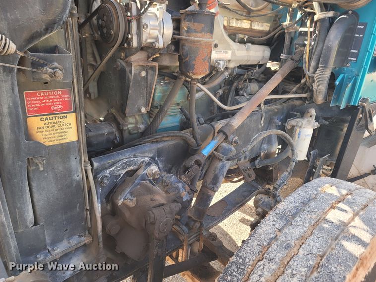 image for item LN9756 1999 Peterbilt 378  pressure digger derrick truck