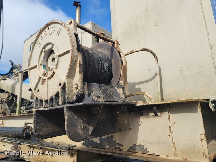 image for item LN9756 1999 Peterbilt 378  pressure digger derrick truck