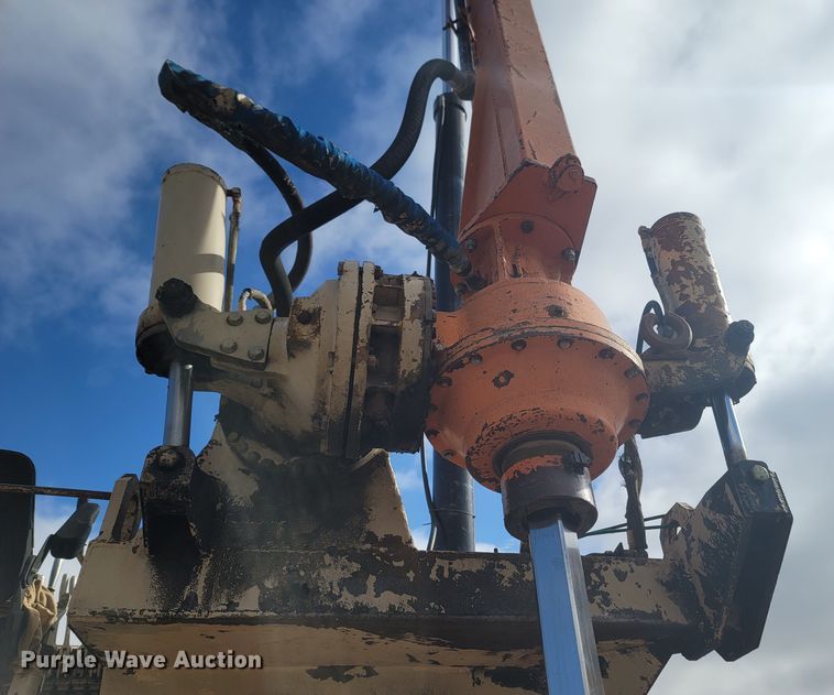 image for item LN9756 1999 Peterbilt 378  pressure digger derrick truck