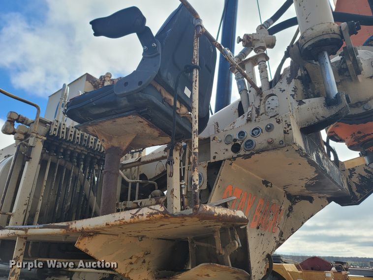 image for item LN9756 1999 Peterbilt 378  pressure digger derrick truck