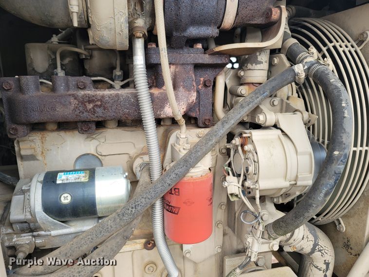 image for item LN9756 1999 Peterbilt 378  pressure digger derrick truck