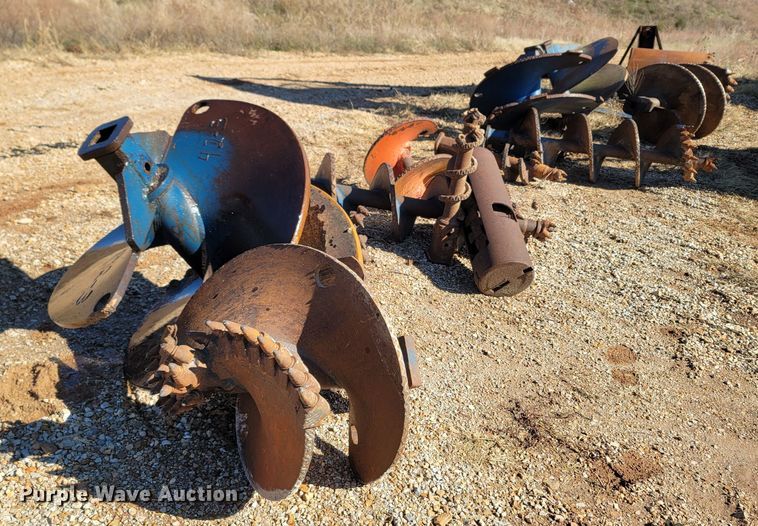 image for item LN9756 1999 Peterbilt 378  pressure digger derrick truck