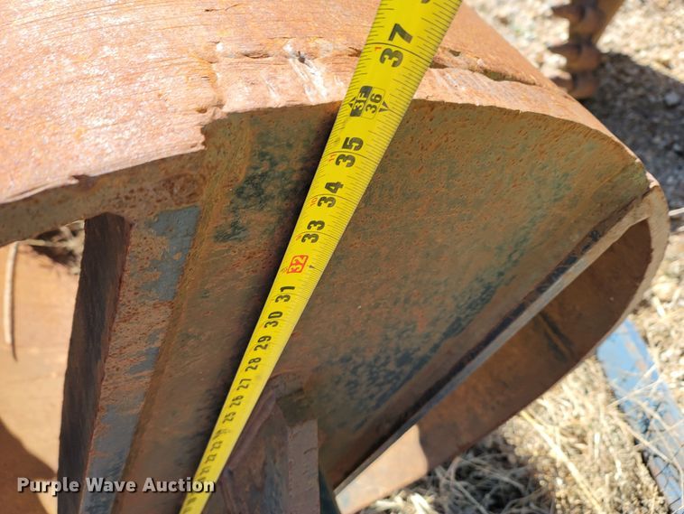 image for item LN9756 1999 Peterbilt 378  pressure digger derrick truck