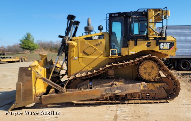 image for item LN9757 2015 Caterpillar D6T XW  dozer