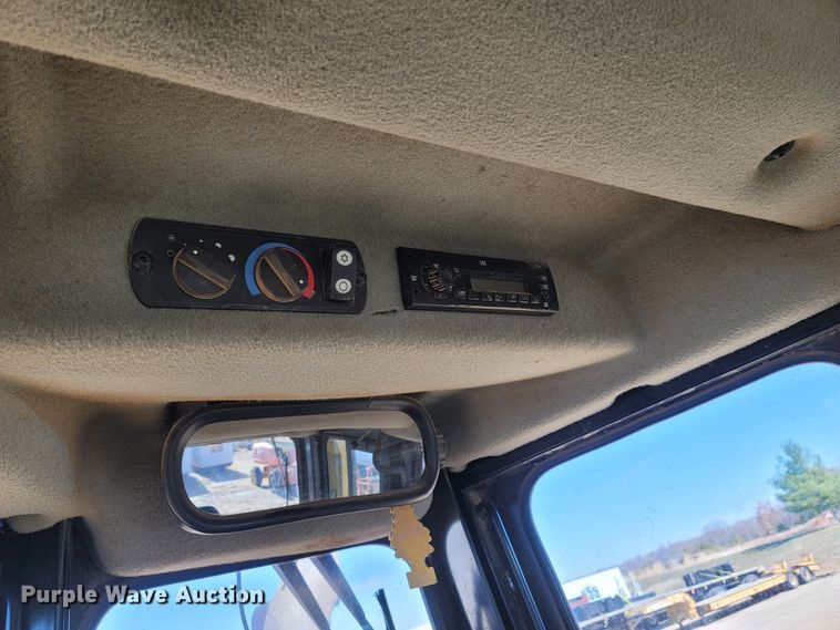 image for item LN9757 2015 Caterpillar D6T XW  dozer