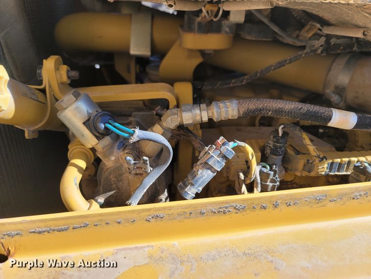 image for item LN9757 2015 Caterpillar D6T XW  dozer