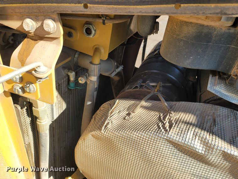 image for item LN9757 2015 Caterpillar D6T XW  dozer