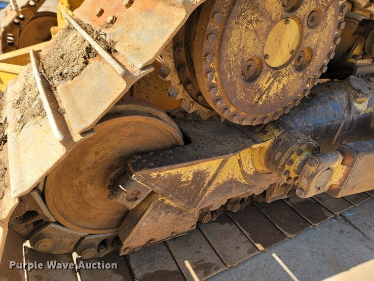image for item LN9757 2015 Caterpillar D6T XW  dozer