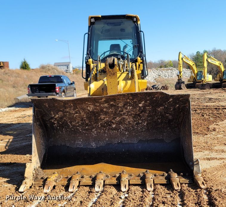 image for item LN9758 2014 Caterpillar 963D  track loader