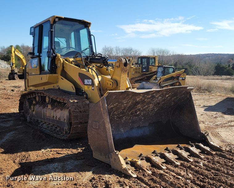 image for item LN9758 2014 Caterpillar 963D  track loader