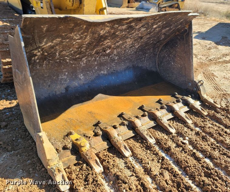 image for item LN9758 2014 Caterpillar 963D  track loader