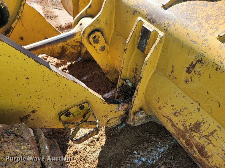 image for item LN9758 2014 Caterpillar 963D  track loader