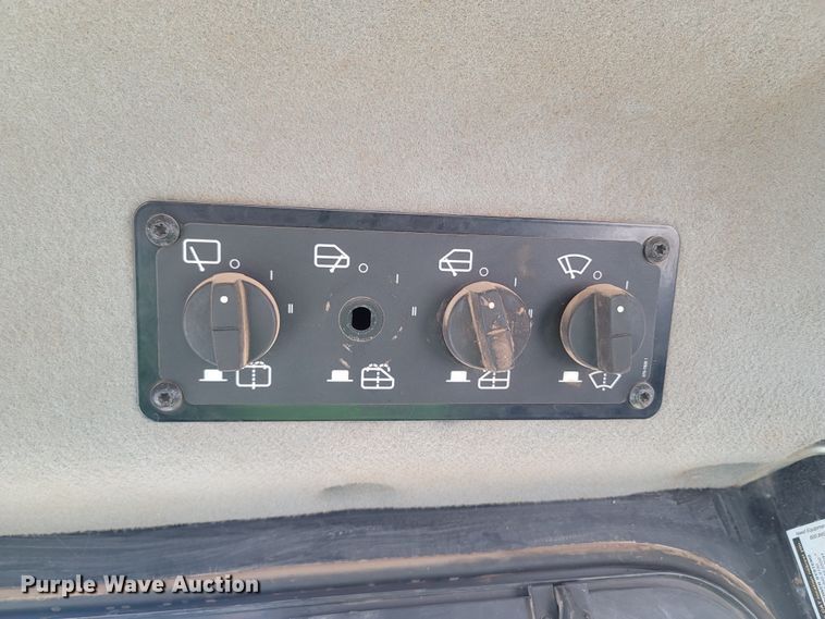 image for item LN9758 2014 Caterpillar 963D  track loader