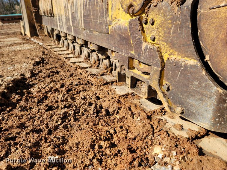 image for item LN9758 2014 Caterpillar 963D  track loader