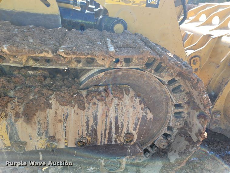 image for item LN9758 2014 Caterpillar 963D  track loader