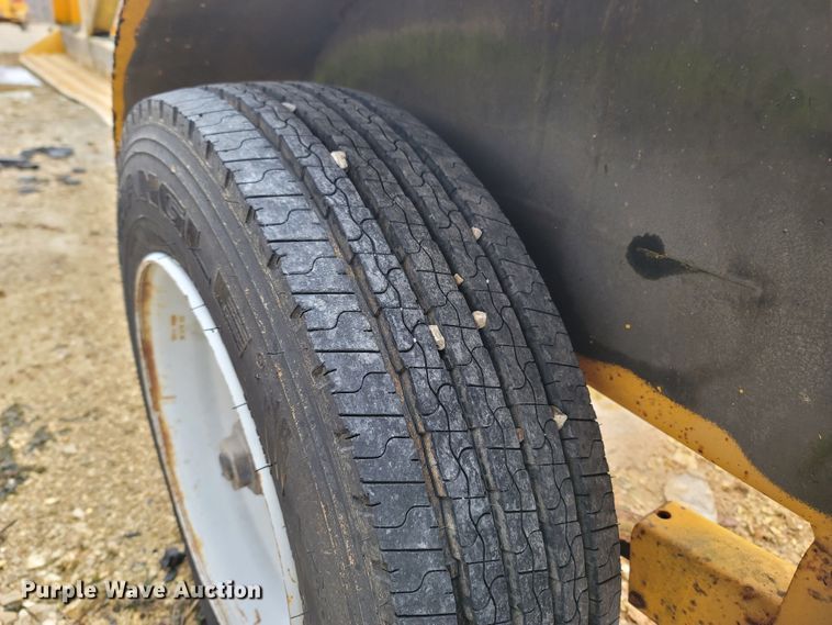 image for item LN9760 1994 Butler Trailers BC-3160  reel trailer