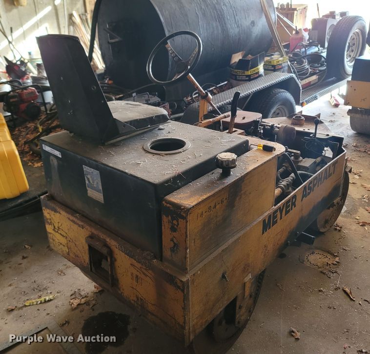 image for item LN9776 Mauldin  double drum roller