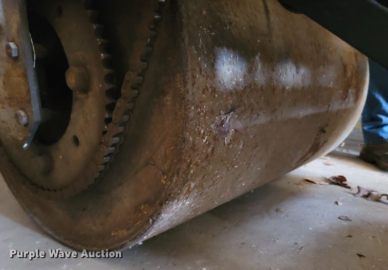 image for item LN9776 Mauldin  double drum roller