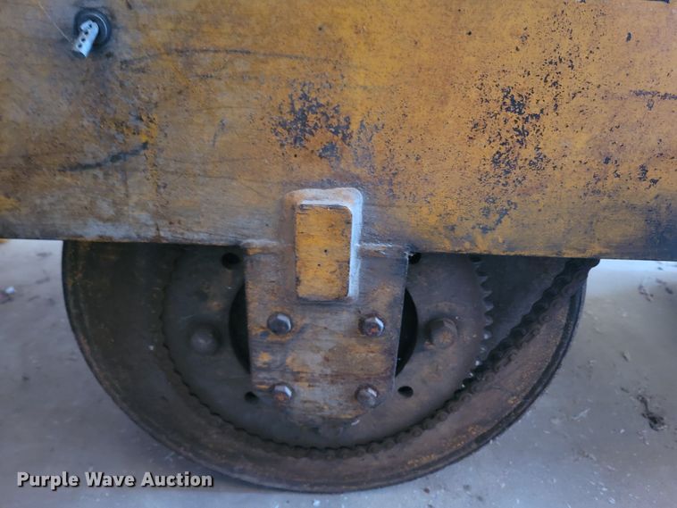 image for item LN9776 Mauldin  double drum roller
