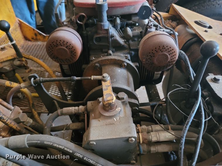 image for item LN9776 Mauldin  double drum roller