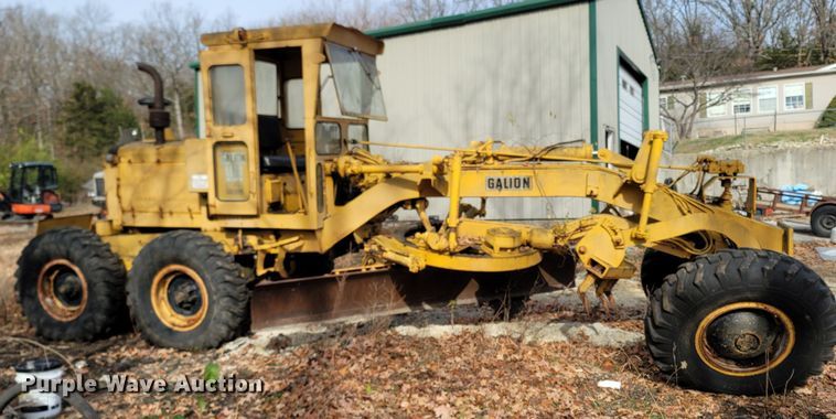 image for item LN9777 1968 Galion 118 Series B  rigid frame motor grader