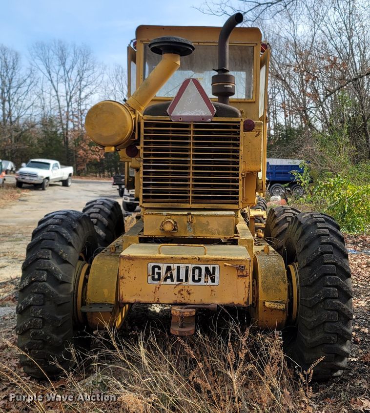 image for item LN9777 1968 Galion 118 Series B  rigid frame motor grader